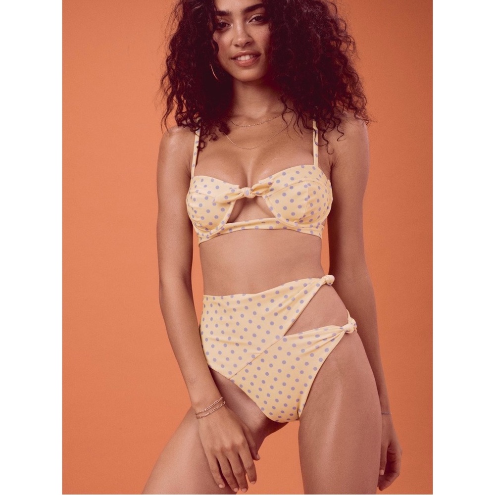 NWOT For Love & Lemons Limoncello Knot Bikini in Yellow Blue Polka Dots